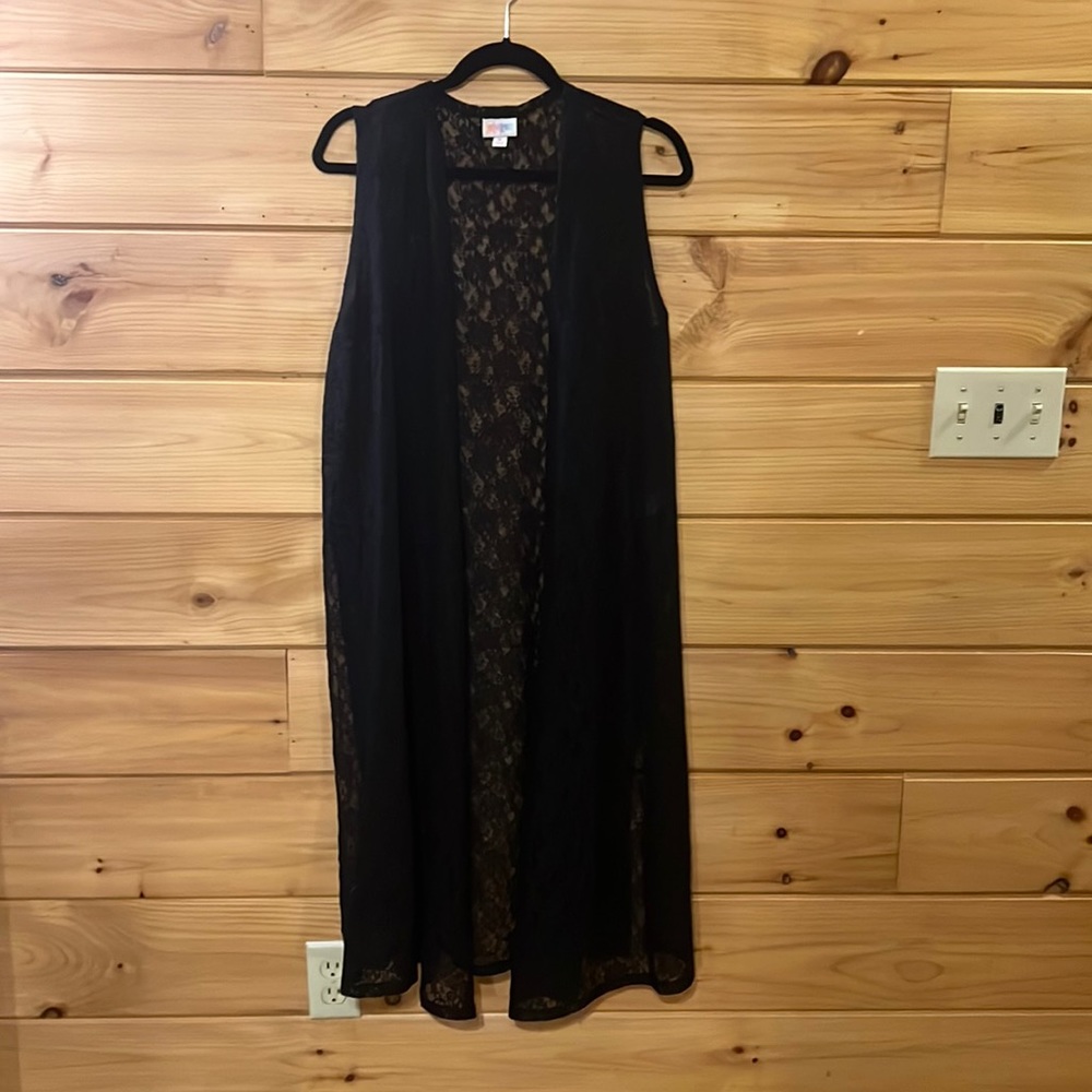 LuLaRoe Joy Black Lace M